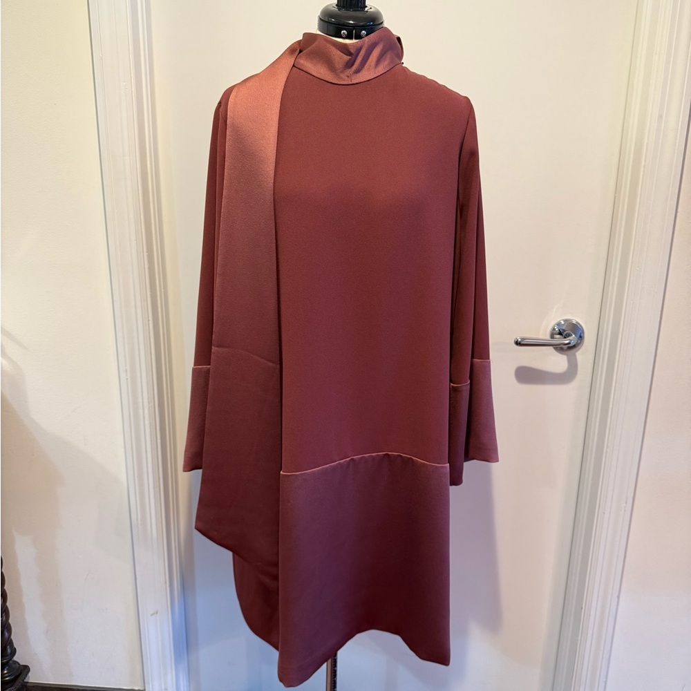 St John Elegant Cranberry Women's Dress with Neck Detail Size 12 - Picture 1 of 13